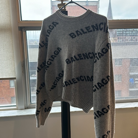 Balenciaga Logo Sweater - Picture 2 of 2